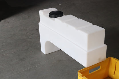 Radkastentank 70L Flachtank mit Anschlüssen Trinkwassertank - Prototyp